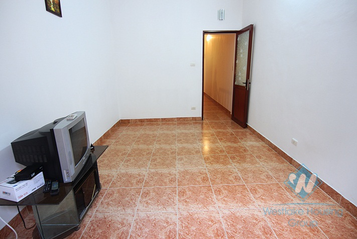 Cosy house for rent in Tu hoa St, Tay Ho , Hanoi. 
